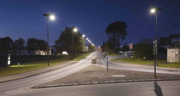 Pourquoi et comment choisir un candélabre solaire pour route ?